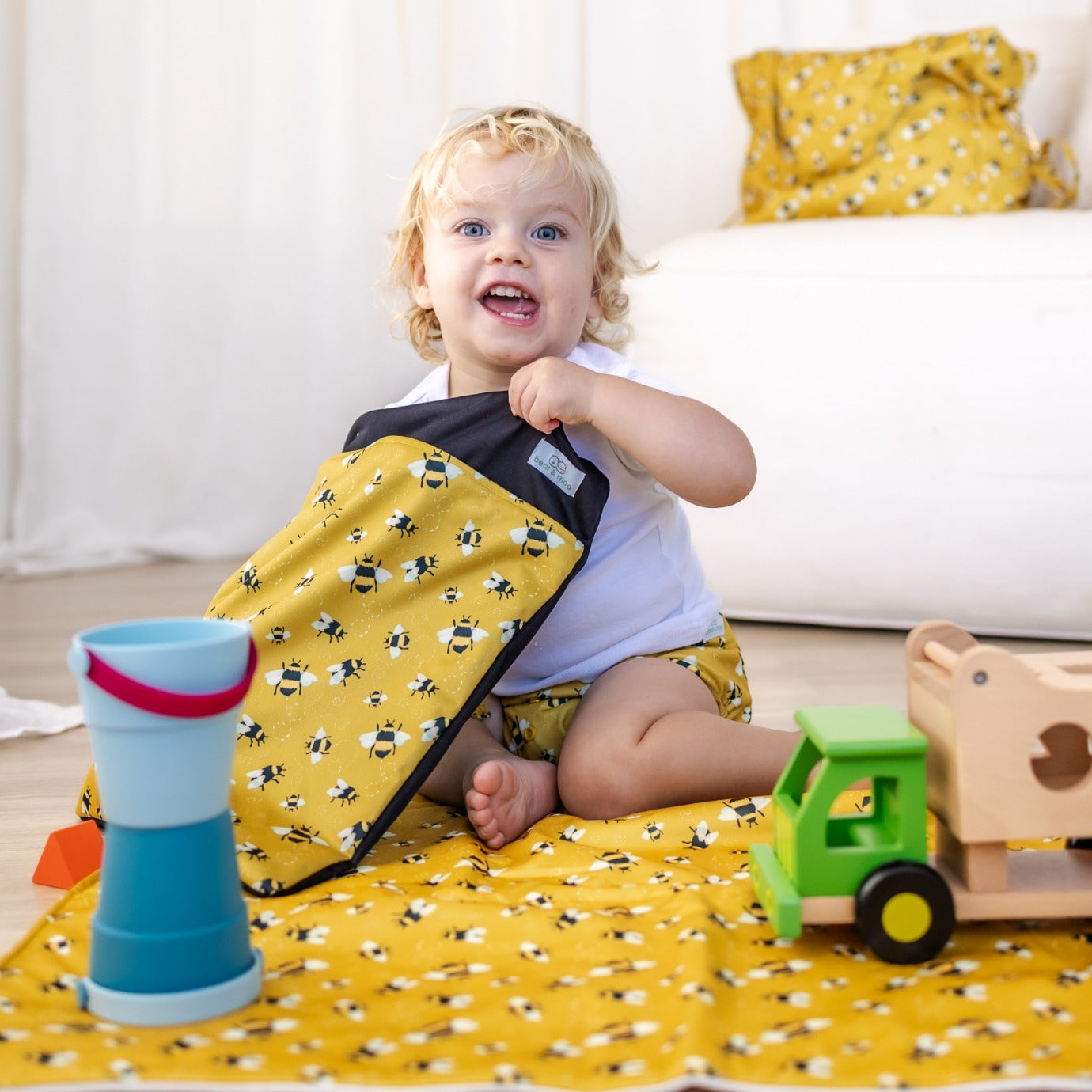 Bear & Moo Large Wet Bag | Large Swim Bag | Large Water Resistant Nappy Bag