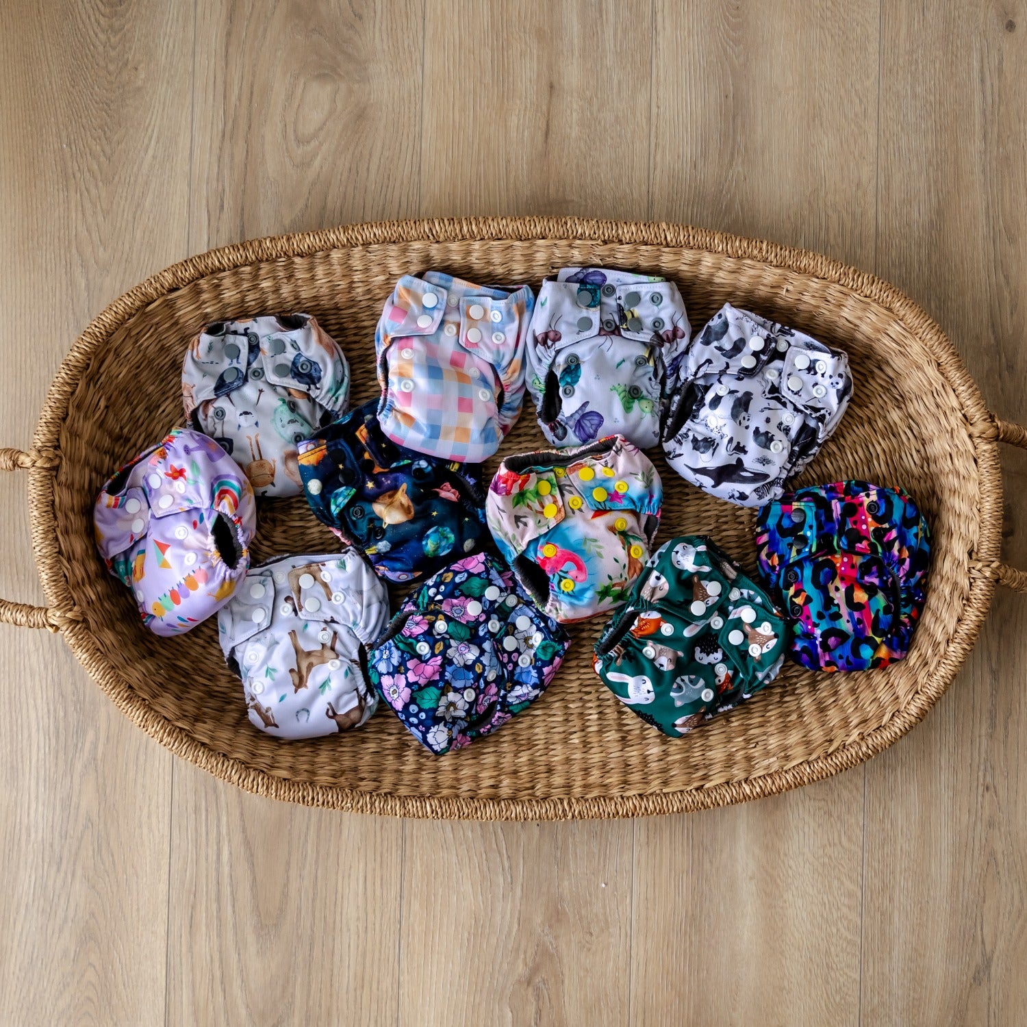 Bear & Moo Retro Vintage Blooms Newborn Nappy