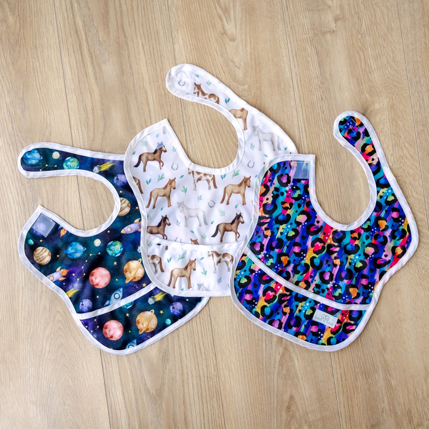 Bear & Moo Classic Bib | Bright Leopard