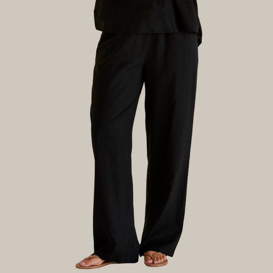 Betty Basics Zaza Relax Pant | Black available at Bear & Moo