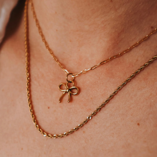 Bow Necklace