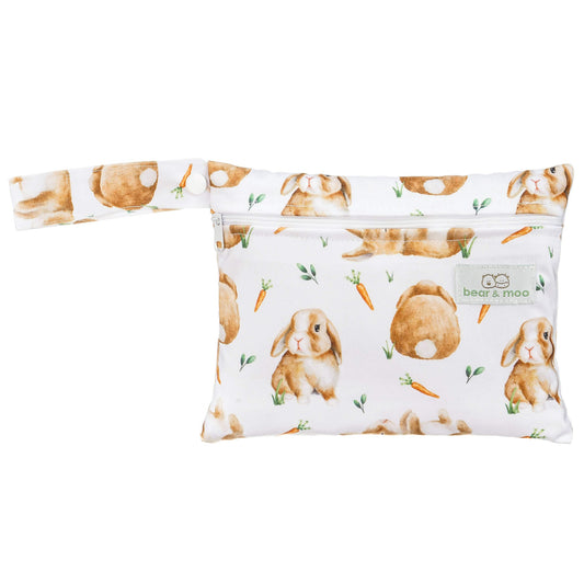 Bear & Moo Reusable Mini Wet Bag in Hop print